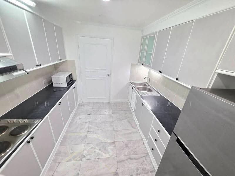 The Waterford Park, Bangkok, Soi Sukhumvit 53, Khlong Tan Nua, Watthana, Bangkok, 3 Bedrooms, 177 sqm, Condo For Rent, by Somrad Phoopruksachart, 500557964 - DDproperty.com