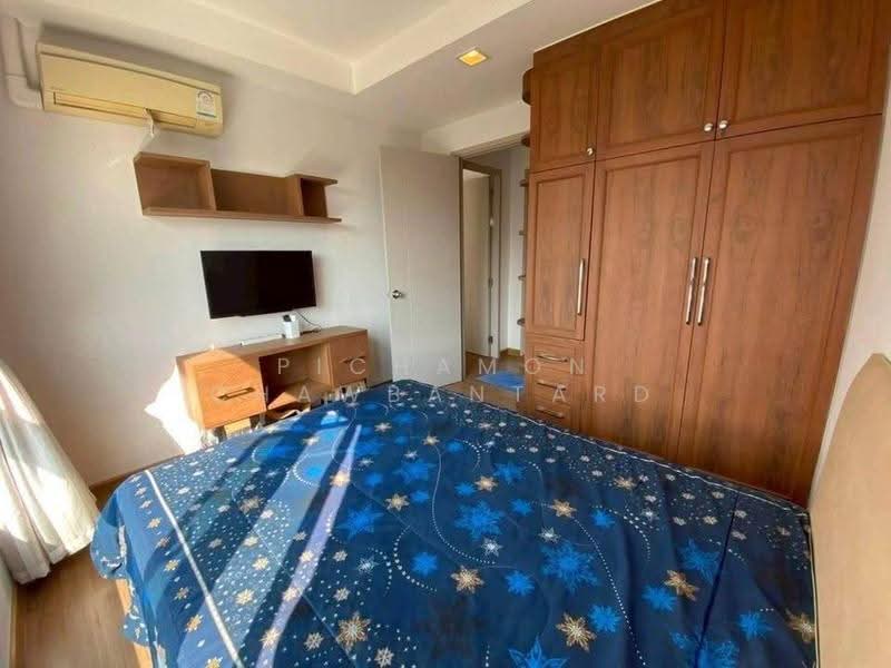 Thru Thonglor, Bangkok, Petchaburi Road, Bang Kapi, Huai Khwang, Bangkok, 2 Bedrooms, 61 sqm, Condo For Rent, by Pichamon Chawbantard, 500557966 - DDproperty.com