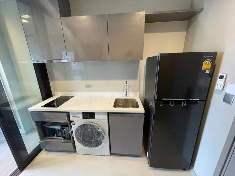 Life Asoke Hype, Bangkok, 339 Chaturathit Rd, Makkasan, Ratchathewi, Bangkok, 1 Bedroom, 32 sqm, Condo For Rent, by Teeranant Chonwisaikajon, 500557982 - DDproperty.com