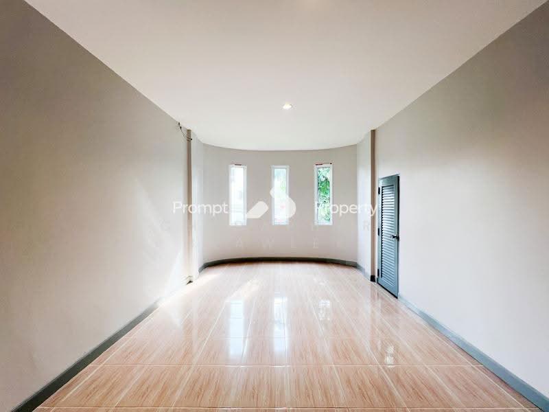 House Punnawithi, Bangkok, สุขุมวิท, Bang Chak, Phra Khanong, Bangkok, 4 Bedrooms, 400 sqm, Single Detached House For Sale, by Chidaphar Beawlek, 500558011 - DDproperty.com