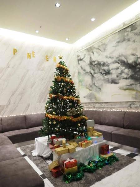Life Asoke, Bangkok, Asoke-Dindang Road, Bang Kapi, Huai Khwang, Bangkok, 2 Bedrooms, 55 sqm, Condo For Sale, by Teeranant Chonwisaikajon, 500558023 - DDproperty.com