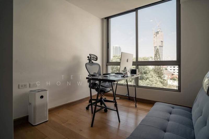 Downtown Forty Nine, Bangkok, Sukhumvit 39 Road, Khlong Tan Nua, Watthana, Bangkok, 2 Bedrooms, 62 sqm, Condo For Sale, by Teeranant Chonwisaikajon, 500558049 - DDproperty.com