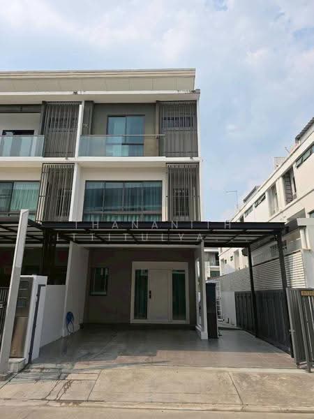 Landmark Ekamai-Ramindra, Bangkok, Sukhonthasawat Road, Lat Phrao, Bangkok, 3 Bedrooms, 168 sqm, Townhouse For Sale, by Thananith Ittitulyapong, 500558072 - DDproperty.com