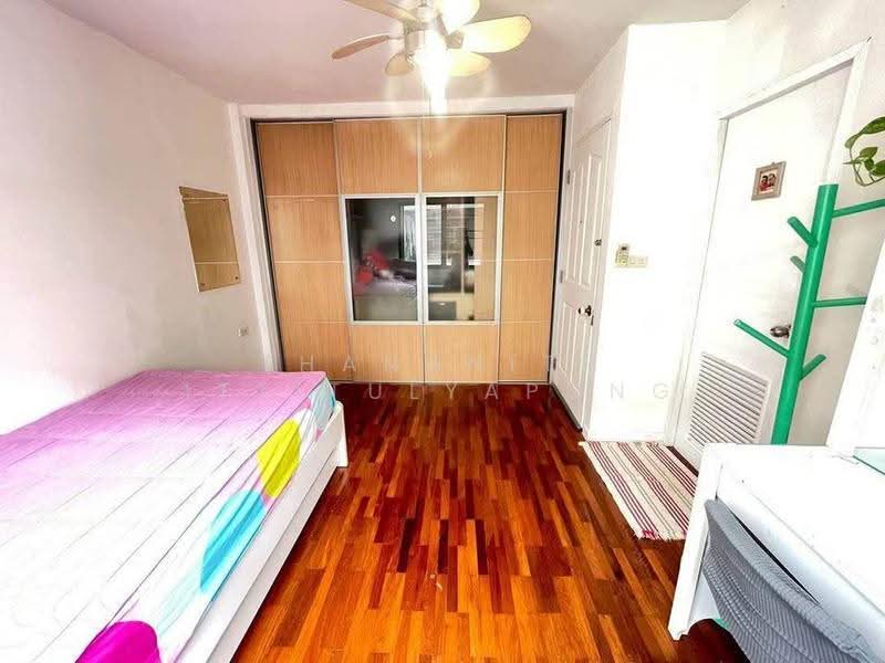 Baan Klang Muang Ratchada-Mengjai 1 : บ้านกลางเมือง รัชดา-เหม่งจ๋าย 1, กรุงเทพ, 522 50-151 ซอยสหกรณ์การเกษตร, วังทองหลาง, กรุงเทพ, 220 ตร.ม., ทาวน์เฮ้าส์ ให้เช่า, โดย Thananith Ittitulyapong, 500558108 - DDproperty.com