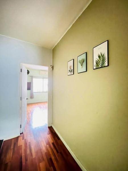 Baan Klang Muang Ratchada-Mengjai 1, Bangkok, 522 50-151 Saha Kan Pramun Alley, Wang Thonglang, Bangkok, 3 Bedrooms, 220 sqm, Townhouse For Rent, by Thananith Ittitulyapong, 500558108 - DDproperty.com
