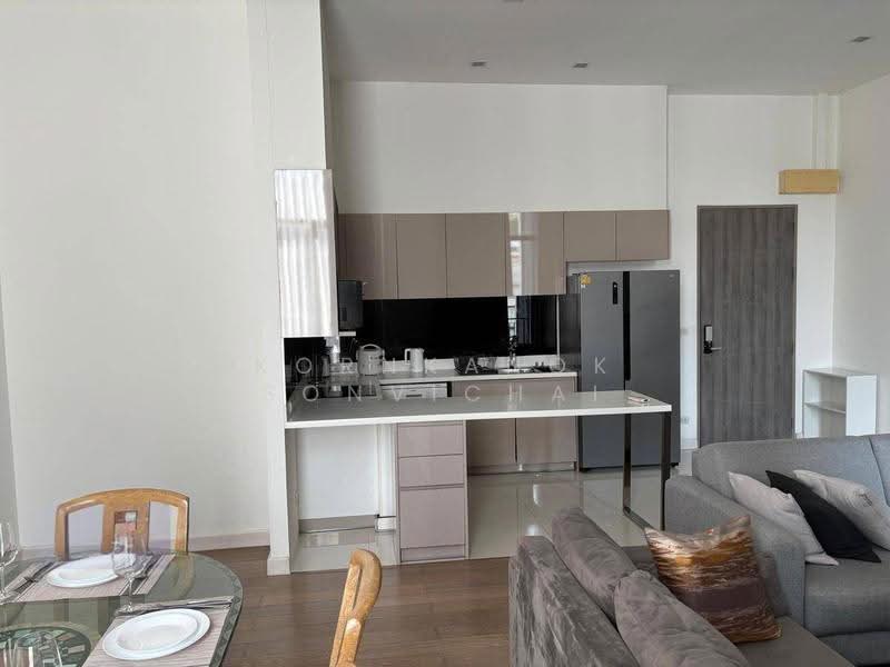 Trapezo Sukhumvit 16, Bangkok, Soi Sukhumvit 16, Khlong Toei, Bangkok, 3 Bedrooms, 118 sqm, Condo For Rent, by Kornkanok Sonvichai, 500558121 - DDproperty.com