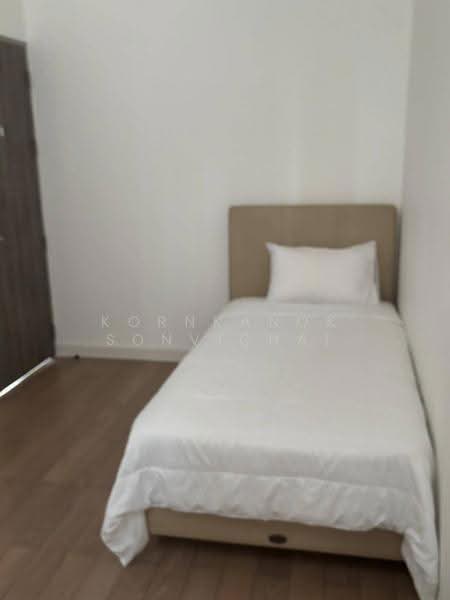 Trapezo Sukhumvit 16, Bangkok, Soi Sukhumvit 16, Khlong Toei, Bangkok, 3 Bedrooms, 118 sqm, Condo For Rent, by Kornkanok Sonvichai, 500558121 - DDproperty.com