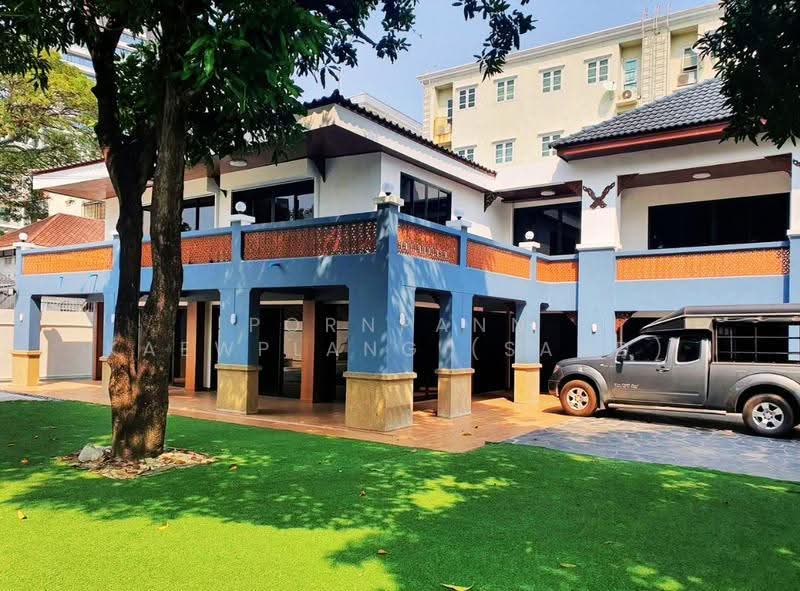 Spacious 2-Storey Home Office for Rent in Soi Suwan Sawat (Rama 4 – Sathorn Link), Bangkok, Thung Maha Mek, Sathon, Bangkok, , 560 sqm, Shophouse For Rent, by Pornpann Kaewplang (Sand), 500558142 - DDproperty.com