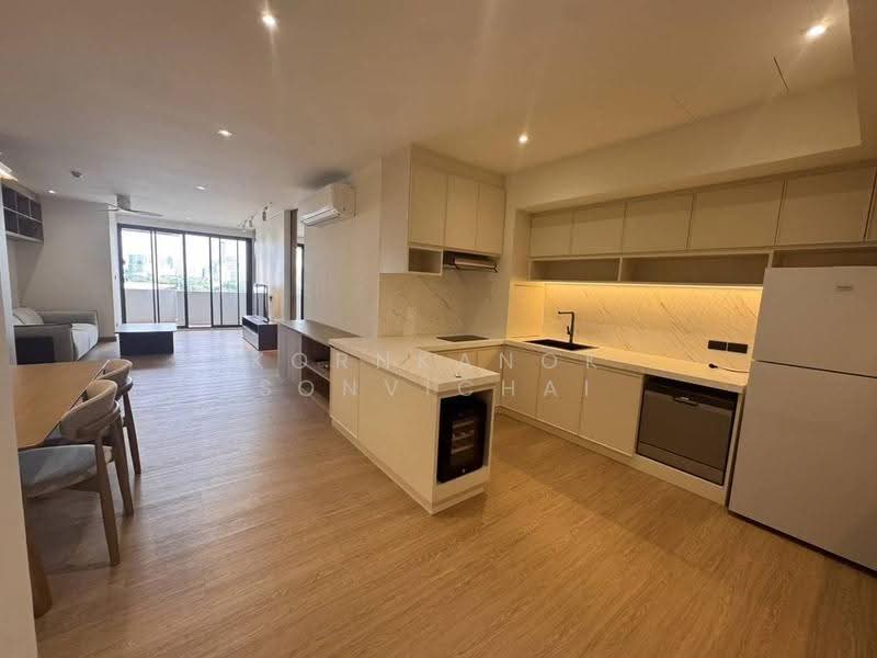 Lake Avenue Sukhumvit 16, Bangkok, Soi Sammitr Sukhumvit Road, Khlong Tan Nua, Watthana, Bangkok, 2 Bedrooms, 96 sqm, Condo For Rent, by Kornkanok Sonvichai, 500558148 - DDproperty.com