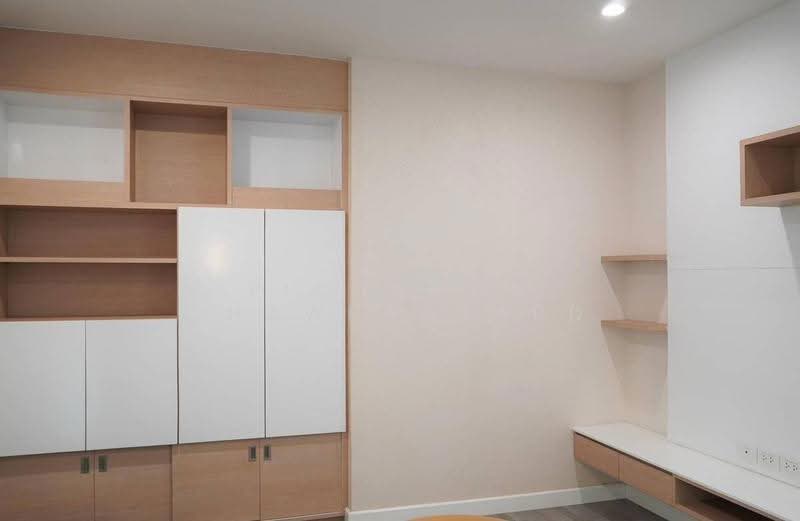 The Room BTS Wongwianyai, Bangkok, 44 KrungThonBuri Road, Khlong Ton Sai, Khlong San, Bangkok, 1 Bedroom, 58 sqm, Condo For Sale, by Pichamon Chawbantard, 500558151 - DDproperty.com