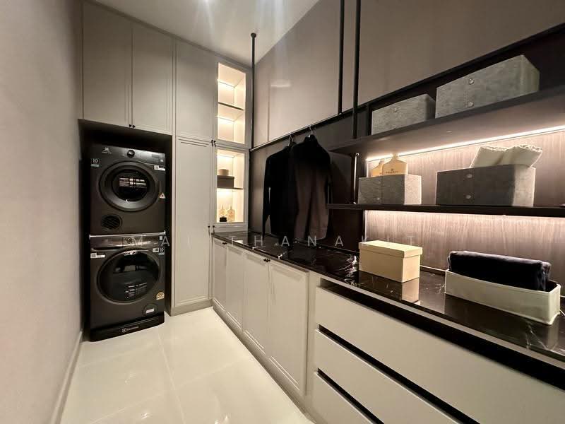 Grand Bangkok Boulevard Na-Utthayan, Bangkok, Uthayan Road, Sala Thammasop, Thawi Watthana, Bangkok, 4 Bedrooms, 440 sqm, Single Detached House For Sale, by Mai Thanakit, 500558160 - DDproperty.com