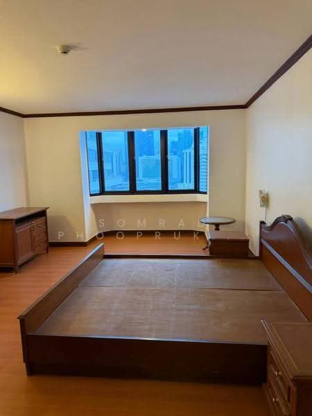 Omni Tower Sukhumvit Nana, Bangkok, 69 Sukhumvit 4 Alley, Khlong Toei, Bangkok, 1 Bedroom, 65 sqm, Condo For Rent, by Somrad Phoopruksachart, 500558176 - DDproperty.com