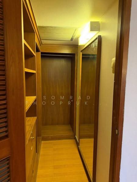 Omni Tower Sukhumvit Nana, Bangkok, 69 Sukhumvit 4 Alley, Khlong Toei, Bangkok, 1 Bedroom, 65 sqm, Condo For Rent, by Somrad Phoopruksachart, 500558176 - DDproperty.com