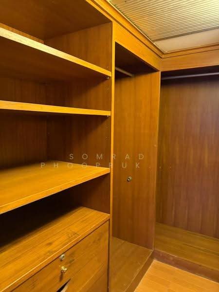 Omni Tower Sukhumvit Nana, Bangkok, 69 Sukhumvit 4 Alley, Khlong Toei, Bangkok, 1 Bedroom, 65 sqm, Condo For Rent, by Somrad Phoopruksachart, 500558176 - DDproperty.com