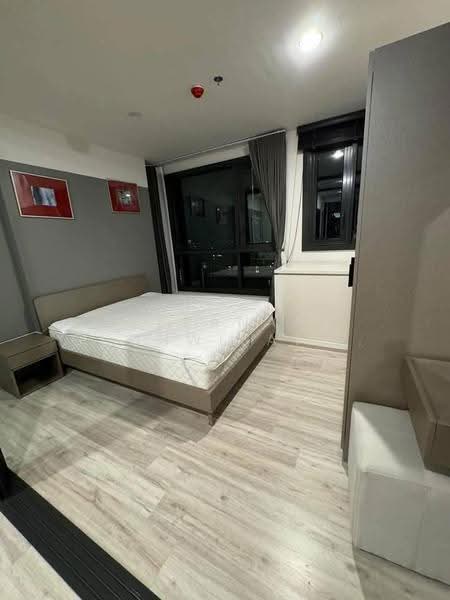 XT Huaikhwang, Bangkok, 244 Ratchadaphisek Road, Huai Khwang, Bangkok, 1 Bedroom, 28 sqm, Condo For Rent, by Teeranant Chonwisaikajon, 500558180 - DDproperty.com