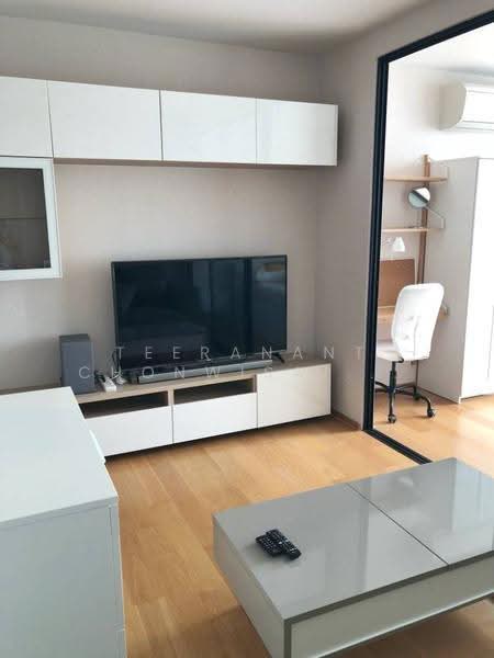 Noble Revo Silom, Bangkok, 88 Soi Surasak Surasak Road, Silom, Bang Rak, Bangkok, 1 Bedroom, 34 sqm, Condo For Sale, by Teeranant Chonwisaikajon, 500558188 - DDproperty.com