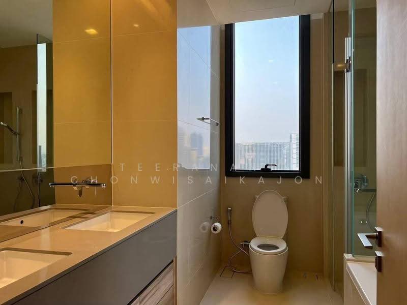 The Esse Asoke, Bangkok, 333 Soi Sukhumvit 21, Sukhumvit Road, Khlongtoei Nua, Watthana, Bangkok, 2 Bedrooms, 75 sqm, Condo For Rent, by Teeranant Chonwisaikajon, 500558202 - DDproperty.com