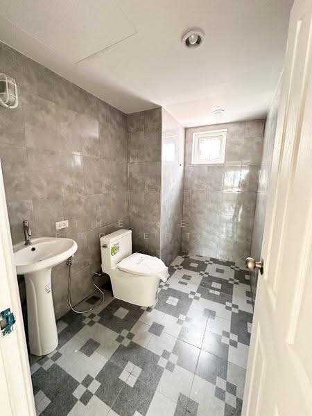 วิลล่านครินทร์ อ่อนนุช-วงแหวน, Bangkok, Prawet, Bangkok, 3 Bedrooms, 100 sqm, Single Detached House For Sale, by The Best Property เฟิร์น, 500558244 - DDproperty.com