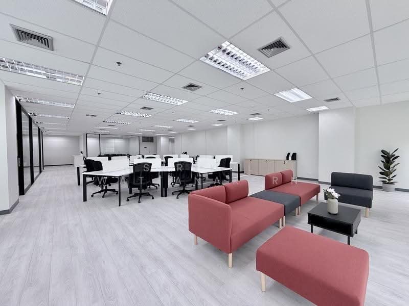 Office แต่งใหม่พร้อมเฟอร์, ใกล้ BTS ช่องนนทรี, มี 7-11, Food court ในตึก, กรุงเทพ, ถนนนราธิวาสราชนครินทร์, ยานนาวา, สาทร, กรุงเทพ, 258 ตร.ม., สำนักงาน ให้เช่า, โดย Sirikul Wattanakorn, 500558258 - DDproperty.com