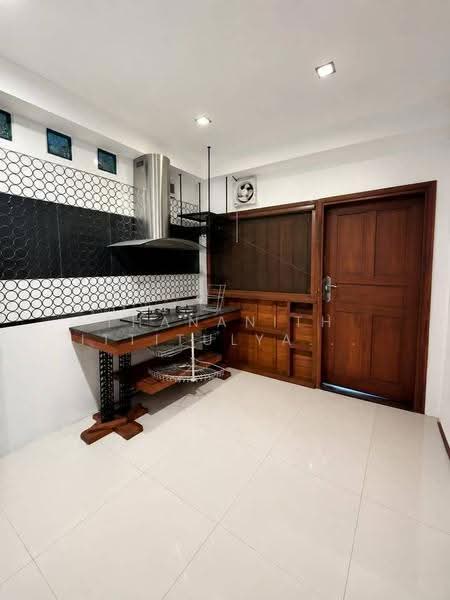 undefined, Bangkok, Saphan Sung, Bangkok, 4 Bedrooms, 320 sqm, Single Detached House For Sale, by Thananith Ittitulyapong, 500558287 - DDproperty.com