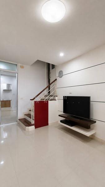 undefined, Bangkok, Pak Khlong Phasi Charoen, Phasi Charoen, Bangkok, 3 Bedrooms, 208 sqm, Townhouse For Sale, by Kanin Thangpanyawa, 500558298 - DDproperty.com