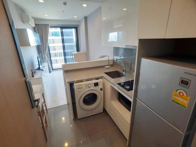 M Thonglor 10, Bangkok, 9 Soi Ekkamai 12, Ekkamai Road, Khlong Tan Nua, Watthana, Bangkok, 1 Bedroom, 33 sqm, Condo For Rent, by Teeranant Chonwisaikajon, 500558299 - DDproperty.com