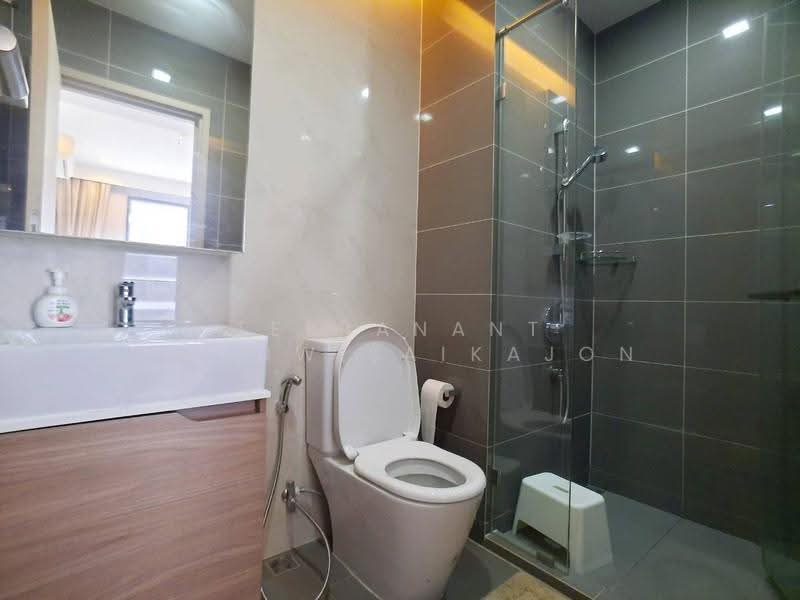 M Thonglor 10, Bangkok, 9 Soi Ekkamai 12, Ekkamai Road, Khlong Tan Nua, Watthana, Bangkok, 1 Bedroom, 33 sqm, Condo For Rent, by Teeranant Chonwisaikajon, 500558299 - DDproperty.com