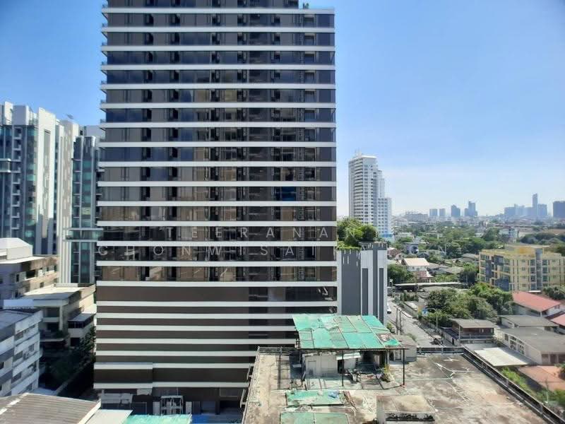 M Thonglor 10, Bangkok, 9 Soi Ekkamai 12, Ekkamai Road, Khlong Tan Nua, Watthana, Bangkok, 1 Bedroom, 33 sqm, Condo For Rent, by Teeranant Chonwisaikajon, 500558299 - DDproperty.com