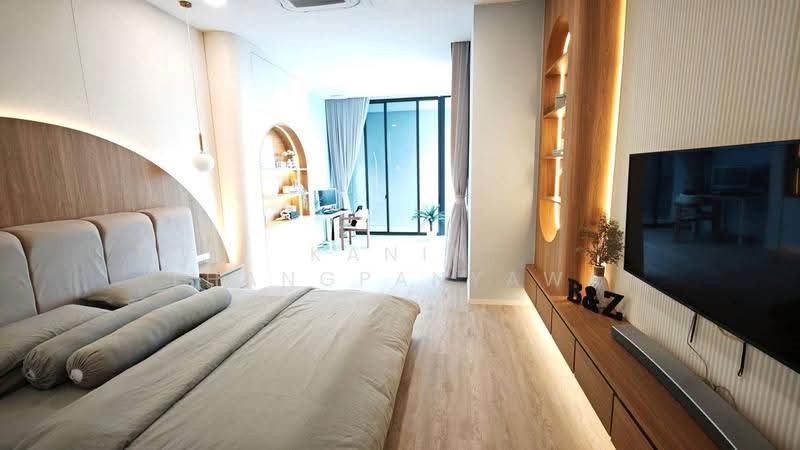 VIVE Krungthep Kreetha, Bangkok, Krungthep Kreetha Road, Saphan Sung, Bangkok, 4 Bedrooms, 421 sqm, Single Detached House For Rent, by Kanin Thangpanyawa, 500558373 - DDproperty.com