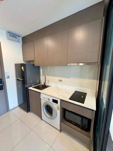 Life Asoke Hype, Bangkok, 339 Chaturathit Rd, Makkasan, Ratchathewi, Bangkok, 1 Bedroom, 33 sqm, Condo For Rent, by Jettapat Jaroonpipatkun, 500558400 - DDproperty.com