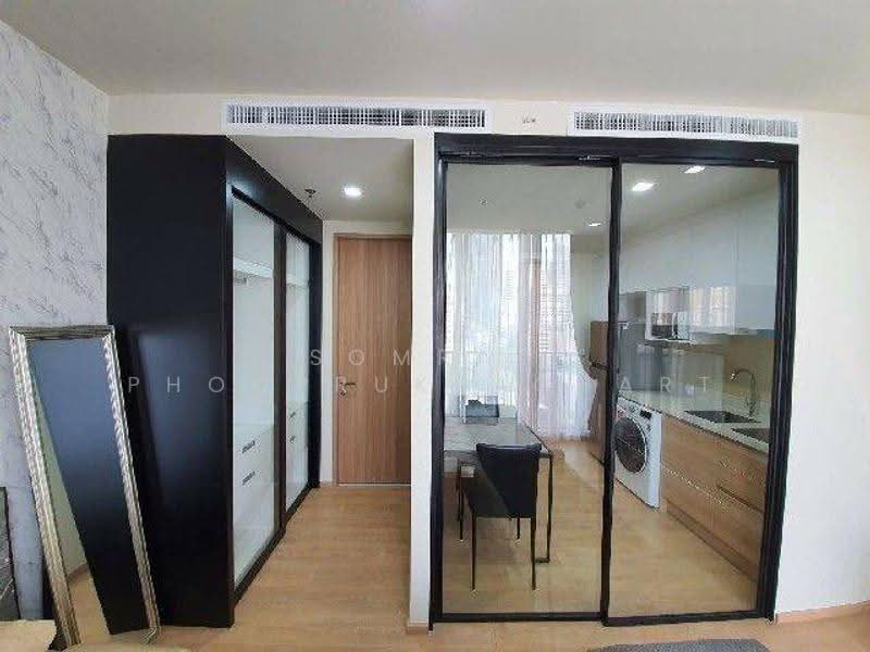 Noble Around Sukhumvit 33, Bangkok, 17 Soi Sukhumvit 33, Khlong Tan Nua, Watthana, Bangkok, 1 Bedroom, 30 sqm, Condo For Rent, by Somrad Phoopruksachart, 500558446 - DDproperty.com