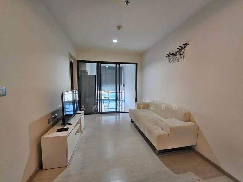 Rhythm Sukhumvit 42, Bangkok, Soi Sukhumvit 42, Sukhumvit Road, Phra Kanong, Khlong Toei, Bangkok, 1 Bedroom, 45 sqm, Condo For Rent, by Pichamon Chawbantard, 500558489 - DDproperty.com