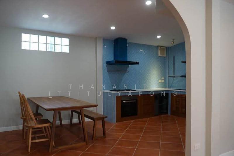 2-BR House, Bangkok, Huai Khwang, Bangkok, 2 Bedrooms, 93 sqm, Single Detached House For Rent, by Thananith Ittitulyapong, 500558493 - DDproperty.com