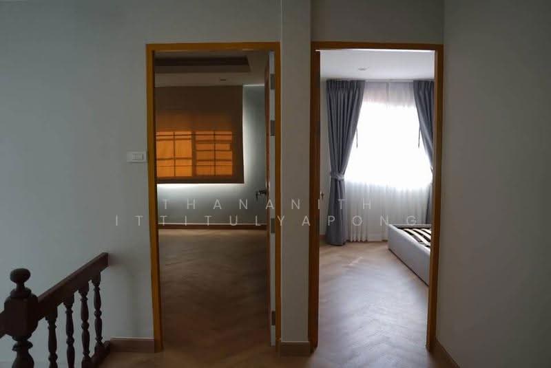 2-BR House, Bangkok, Huai Khwang, Bangkok, 2 Bedrooms, 93 sqm, Single Detached House For Rent, by Thananith Ittitulyapong, 500558493 - DDproperty.com