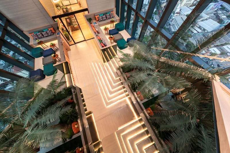 Oka Haus Sukhumvit 36, Bangkok, 3399 Rama 4 Road, Khong Tan, Khlong Toei, Bangkok, 2 Bedrooms, 50 sqm, Condo For Sale, by Jettapat Jaroonpipatkun, 500558554 - DDproperty.com