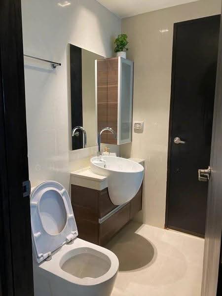 Sky Walk Residences, Bangkok, 1599 Sukhumvit Road, Phra Kanong Nua, Watthana, Bangkok, 1 Bedroom, 52 sqm, Condo For Rent, by Teeranant Chonwisaikajon, 500558562 - DDproperty.com