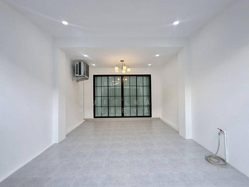 undefined, Chon Buri (Pattaya), Nong Pru, Bang Lamung (Pattaya), Chon Buri (Pattaya), 2 Bedrooms, 93 sqm, Townhouse For Sale, by Puttirat Kleebyam, 500558570 - DDproperty.com