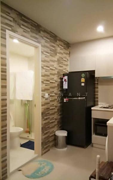Life Asoke, Bangkok, Asoke-Dindang Road, Bang Kapi, Huai Khwang, Bangkok, 2 Bedrooms, 35 sqm, Condo For Rent, by Teeranant Chonwisaikajon, 500558574 - DDproperty.com