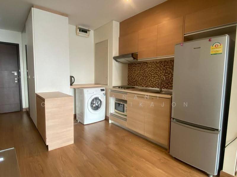 Le Luk Condominium, Bangkok, 1599 291 Sukhumvit Rd, Phra Kanong Nua, Watthana, Bangkok, 1 Bedroom, 52 sqm, Condo For Rent, by Teeranant Chonwisaikajon, 500558663 - DDproperty.com