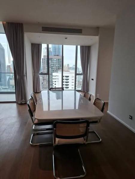 Kraam Sukhumvit 26, Bangkok, 55 Soi Sukhumvit 26 Sukhumvit Road, Khong Tan, Khlong Toei, Bangkok, 3 Bedrooms, 170 sqm, Condo For Rent, by Teeranant Chonwisaikajon, 500558709 - DDproperty.com