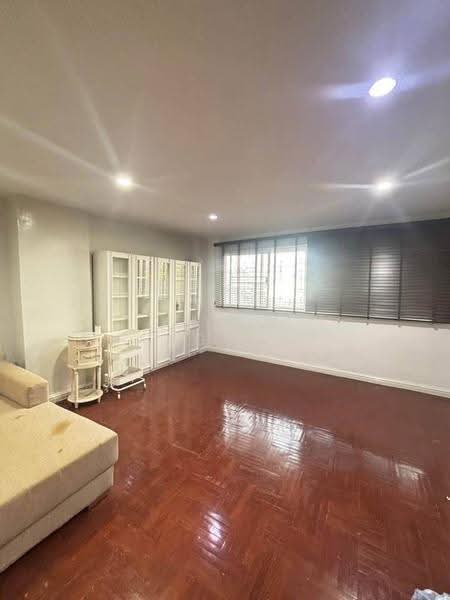 4-BR Townhouse, Bangkok, Bang Chak, Phra Khanong, Bangkok, 4 Bedrooms, 450 sqm, Townhouse For Rent, by Kanin Thangpanyawa, 500558728 - DDproperty.com