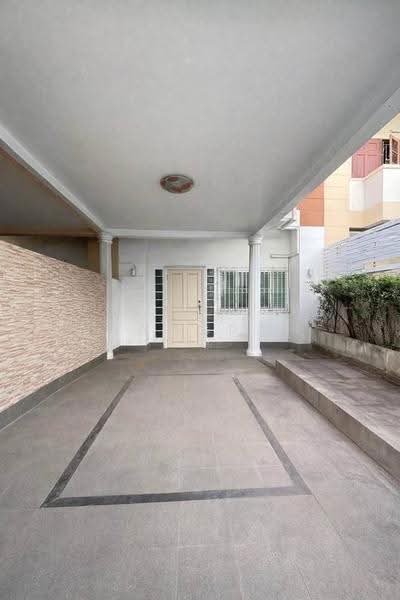 4-BR Townhouse, Bangkok, Bang Chak, Phra Khanong, Bangkok, 4 Bedrooms, 450 sqm, Townhouse For Rent, by Kanin Thangpanyawa, 500558728 - DDproperty.com