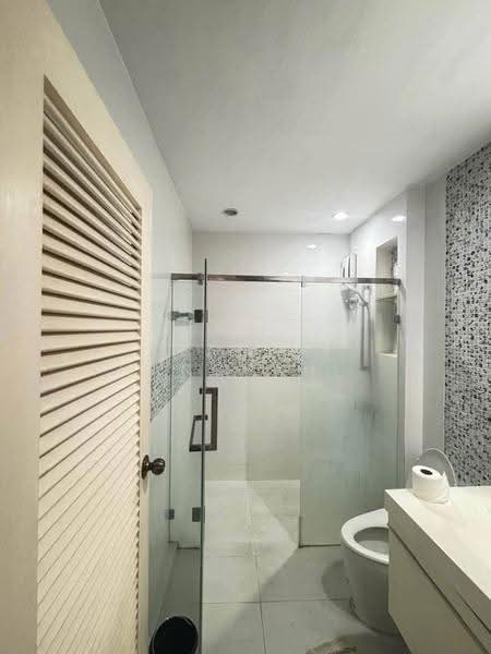 4-BR Townhouse, Bangkok, Bang Chak, Phra Khanong, Bangkok, 4 Bedrooms, 450 sqm, Townhouse For Rent, by Kanin Thangpanyawa, 500558728 - DDproperty.com
