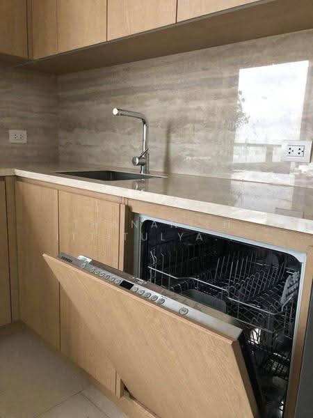 The Lofts Silom, Bangkok, Pramuan Road, Silom, Bang Rak, Bangkok, 2 Bedrooms, 86 sqm, Condo For Sale, by Thananith Ittitulyapong, 500558740 - DDproperty.com