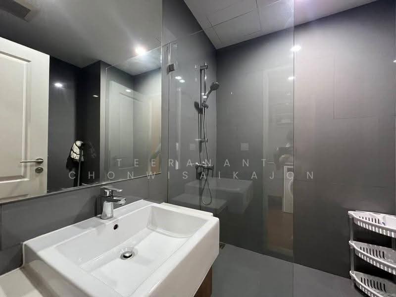 Noble Revo Silom, Bangkok, 88 Soi Surasak Surasak Road, Silom, Bang Rak, Bangkok, 1 Bedroom, 35 sqm, Condo For Rent, by Teeranant Chonwisaikajon, 500558753 - DDproperty.com