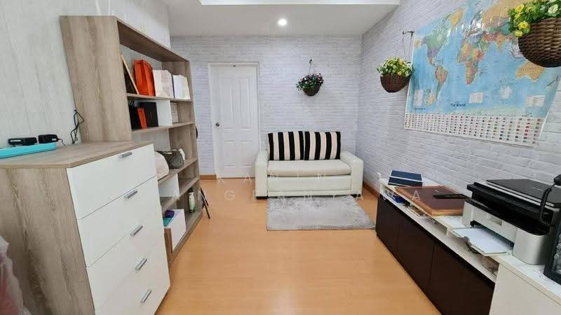 3-BR Townhouse, Bangkok, Suan Luang, Bangkok, 3 Bedrooms, 195 sqm, Townhouse For Rent, by Kanin Thangpanyawa, 500558759 - DDproperty.com