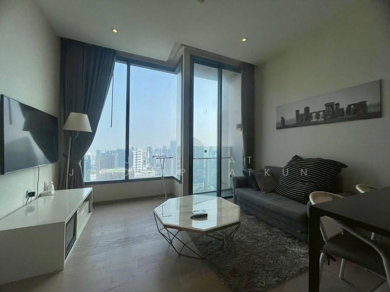 The Esse Asoke, Bangkok, 333 Soi Sukhumvit 21, Sukhumvit Road, Khlongtoei Nua, Watthana, Bangkok, 1 Bedroom, 42 sqm, Condo For Rent, by Jettapat Jaroonpipatkun, 500558764 - DDproperty.com