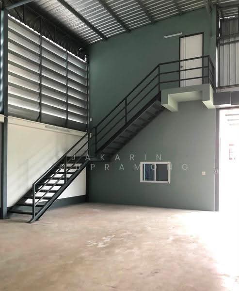 โกดังให้เช่า พร้อมออฟฟิศและห้องพัก ซอยวัดลาดปลาดุก บางบัวทอง นนทบุรี, Nonthaburi, Bang Khu Rat, Bang Bua Thong, Nonthaburi, , 180 sqm, Warehouse/Factory For Rent, by Jakarin Houpramong, 500558771 - DDproperty.com