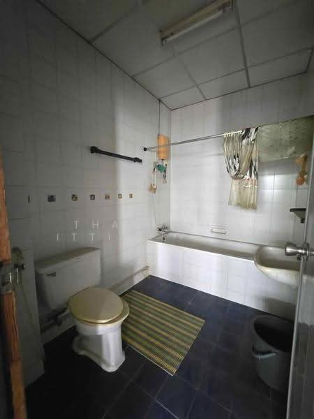 5-BR Townhouse, Bangkok, Bang Phlat, Bangkok, 5 Bedrooms, 495 sqm, Townhouse For Sale, by Thananith Ittitulyapong, 500558807 - DDproperty.com