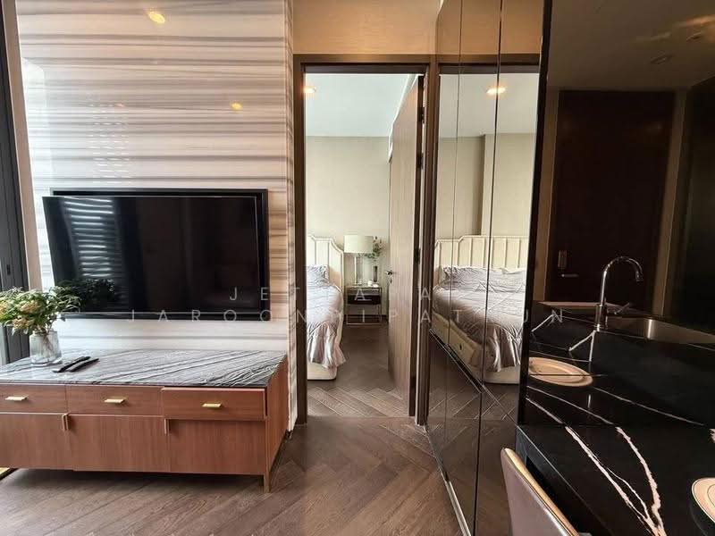 The Esse Sukhumvit 36, Bangkok, Soi Sukhumvit 36, Sukhumvit Road, Phra Kanong, Khlong Toei, Bangkok, 1 Bedroom, 38 sqm, Condo For Rent, by Jettapat Jaroonpipatkun, 500558820 - DDproperty.com